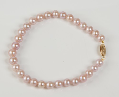 Freshwater Pearl Pale Pink Uniform Bracelet 